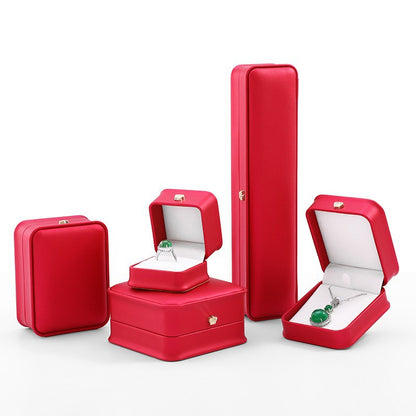 Crown Rounded Ring Jewelry Pendant Box