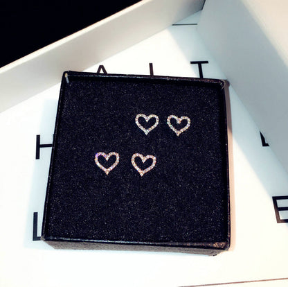 Crystal Halo Heart Stud Earrings | Elegant Black Onyx Style & Silver Pavé Heart Jewelry