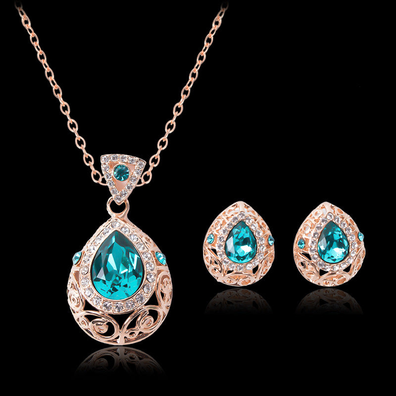 Hollow pattern jewelry set - Necklace and Earrings