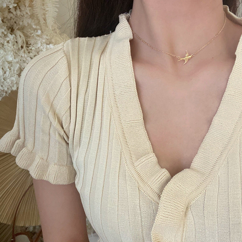 Alloy Bird Pendant Necklace Women Short Clavicle Chain