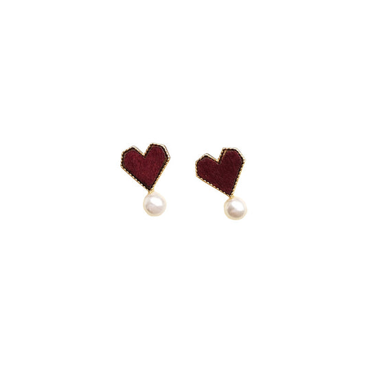 Love flocking pearl earrings heart shaped