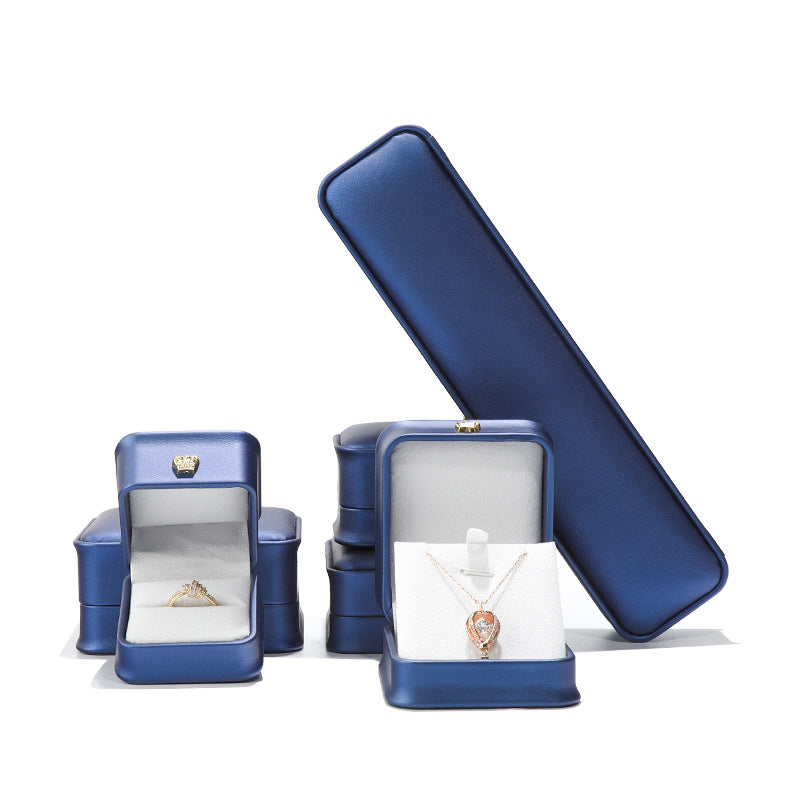Crown Rounded Ring Jewelry Pendant Box