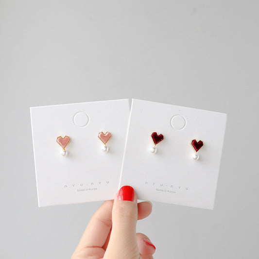 Love flocking pearl earrings heart shaped