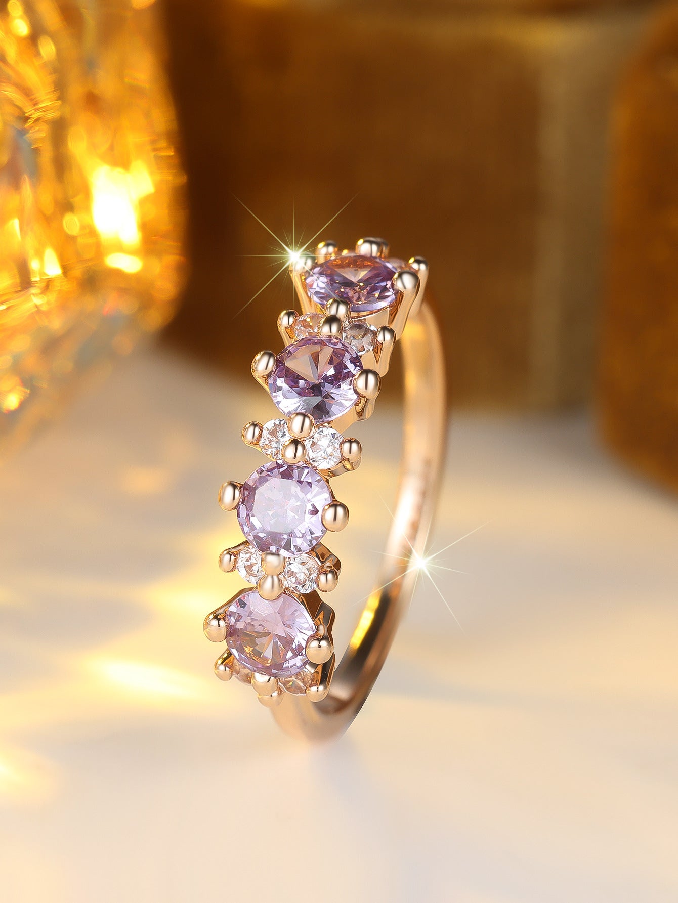 French-style Ring Purple Diamond-edged