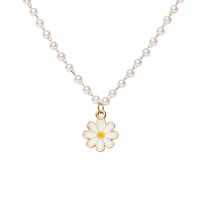 Floral Pendant Pearl Necklace For Women