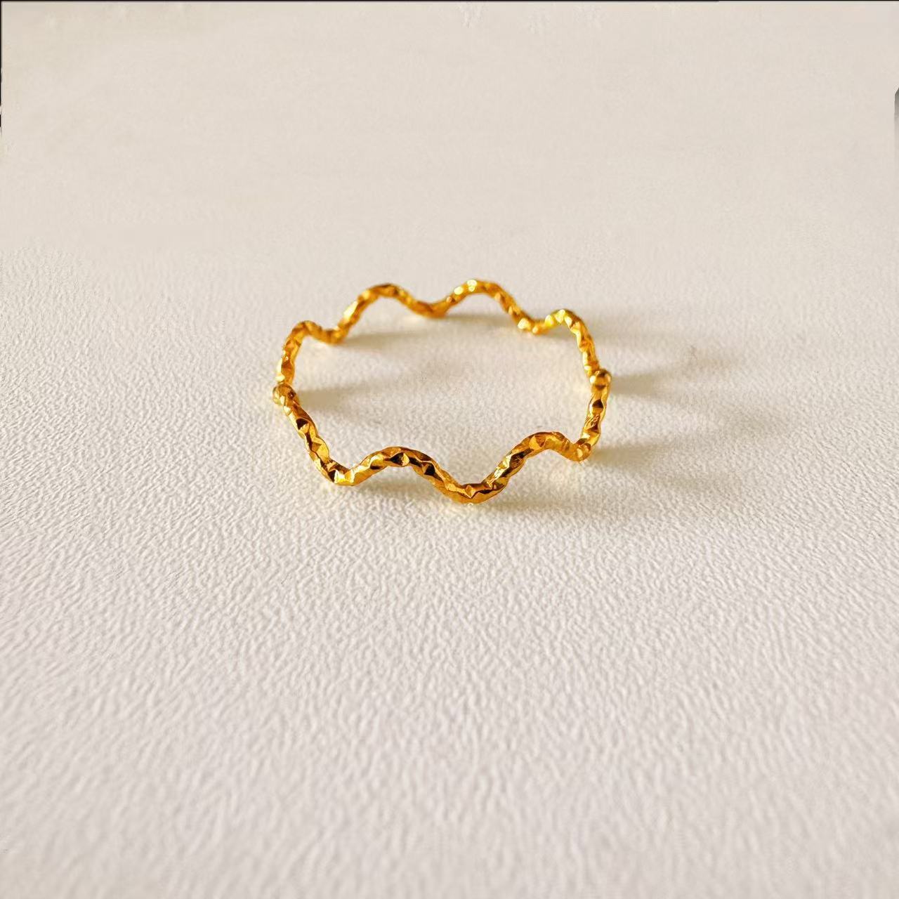 Hammered Wave Eternity Ring | Waterproof Titanium Steel Organic Stacking Band