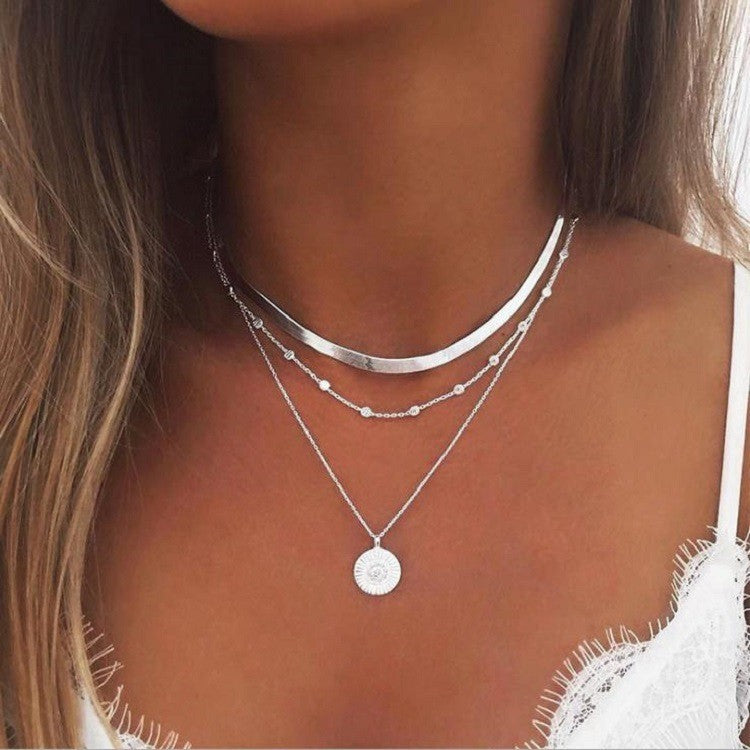 Women Retro Alloy Layered Clavicle Necklace