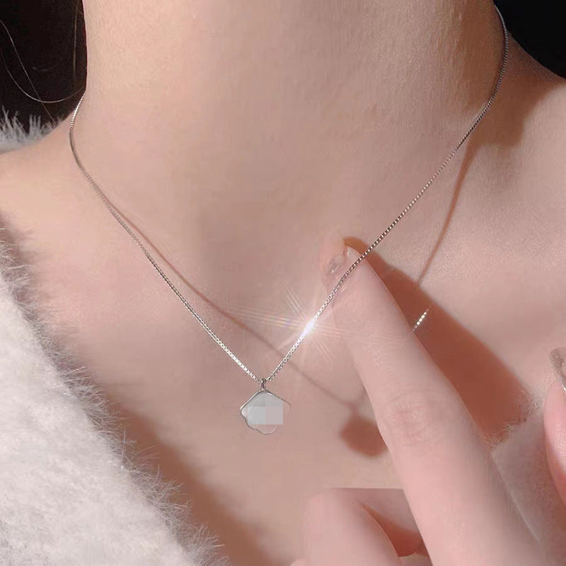 High-end Collarbone-length Necklace