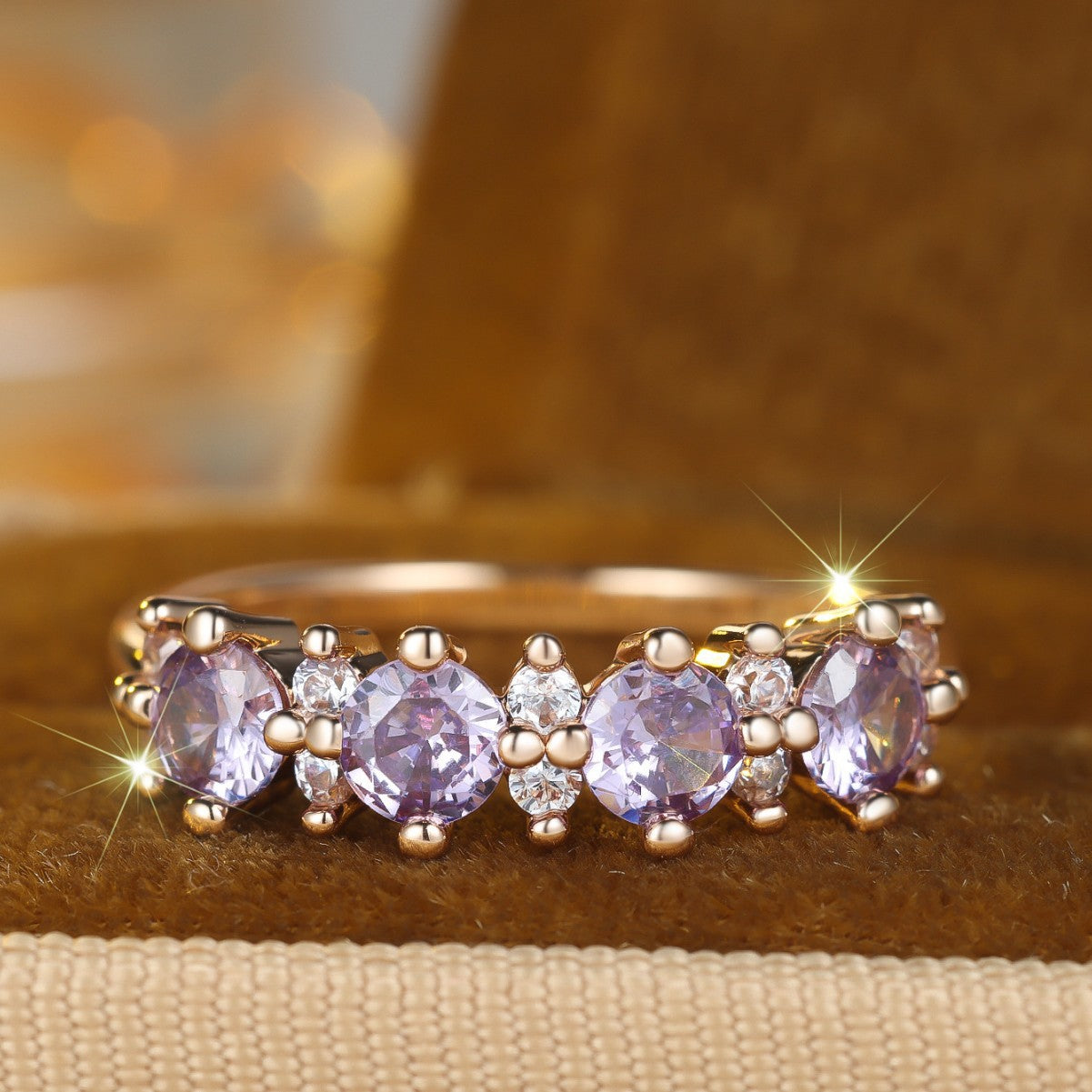 French-style Ring Purple Diamond-edged