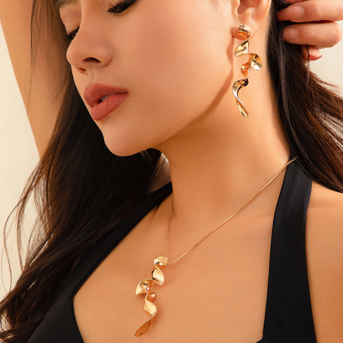 Liquid Metal Cold Wind Geometric Design Necklace Earrings